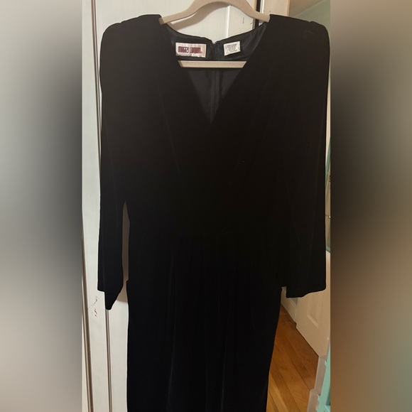 Velvet Black Long Sleeve Dress Vintage Whimsigoth Size 12 - Picture 4 of 9